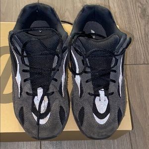 Yeezy Boost 700 V2 Kids